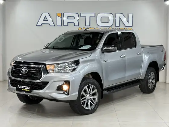 TOYOTA HILUX 2.8 SRV 4X4 CD 16V DIESEL 4P AUTOMÁTICO