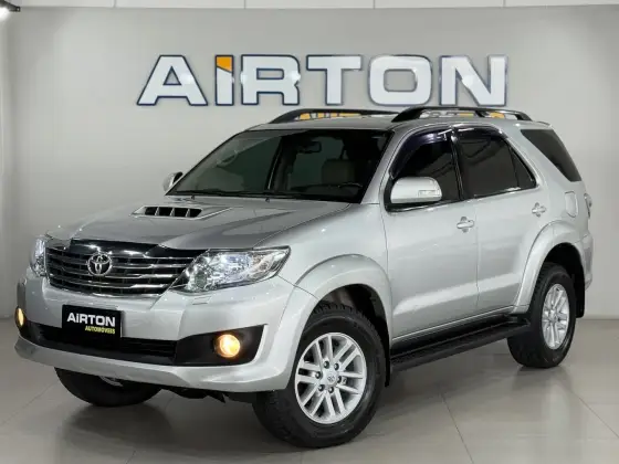 TOYOTA HILUX SW4 3.0 SRV 4X4 16V TURBO INTERCOOLER DIESEL 4P AUTOMÁTICO