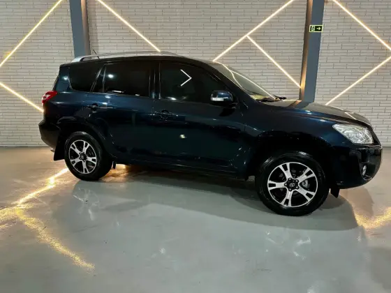 TOYOTA RAV4 2.4 4X4 16V GASOLINA 4P AUTOMÁTICO