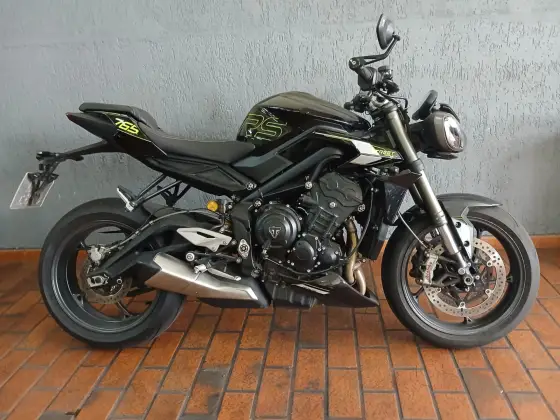TRIUMPH STREET TRIPLE RS ABS 
