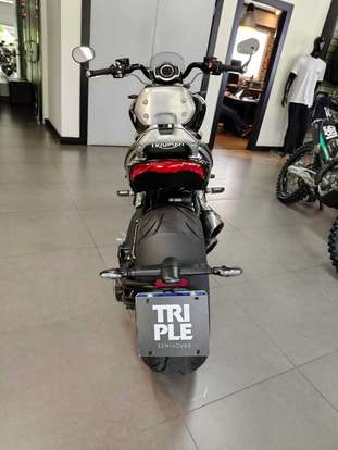 TRIUMPH-ROCKET III GT-2023
