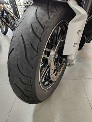 TRIUMPH-ROCKET III GT-2023