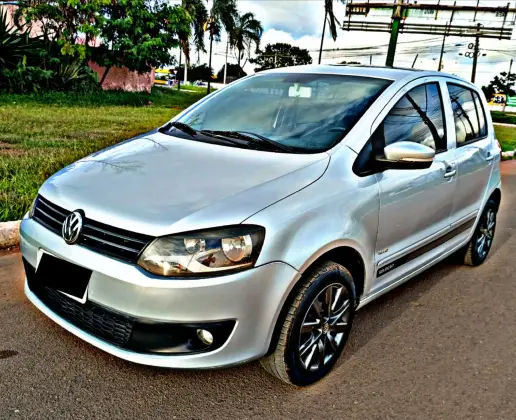 VOLKSWAGEN FOX 1.0 MI TREND 8V FLEX 4P MANUAL VOLKSWAGEN FOX 1.0 MI TREND 8V FLEX 4P MANUAL