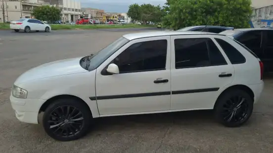 VOLKSWAGEN-GOL-2013