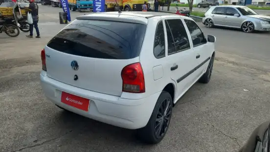 VOLKSWAGEN-GOL-2013