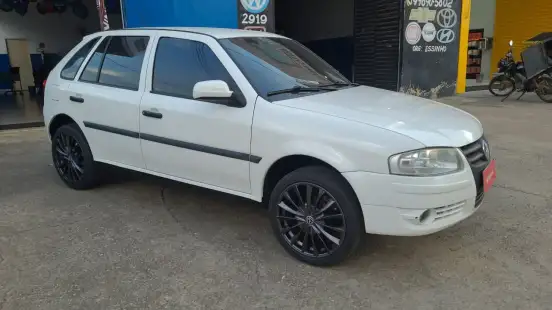 VOLKSWAGEN-GOL-2013