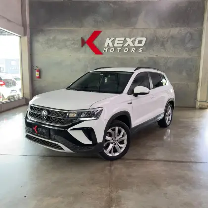 VOLKSWAGEN TAOS 1.4 250 TSI TOTAL FLEX COMFORTLINE AUTOMÁTICO