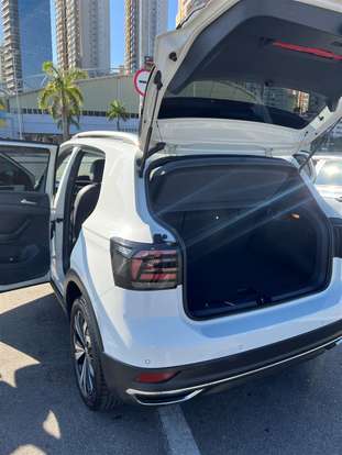 VOLKSWAGEN-T-CROSS-2020