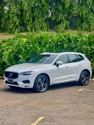 VOLVO XC60 2.0 D5 DIESEL MOMENTUM AWD GEARTRONIC VOLVO XC60 2.0 D5 DIESEL MOMENTUM AWD GEARTRONIC