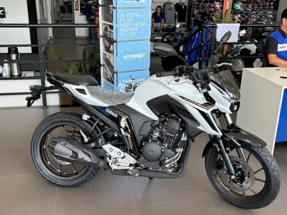 YAMAHA FZ25 FAZER CONNECTED ABS YAMAHA FZ25 FAZER CONNECTED ABS