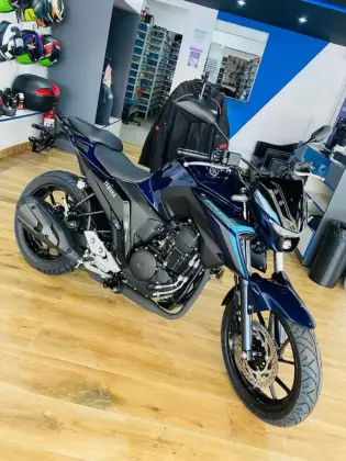 YAMAHA FZ25 FAZER CONNECTED ABS YAMAHA FZ25 FAZER CONNECTED ABS