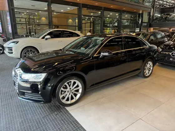 AUDI A4 2.0 TFSI AMBIENTE GASOLINA 4P S TRONIC