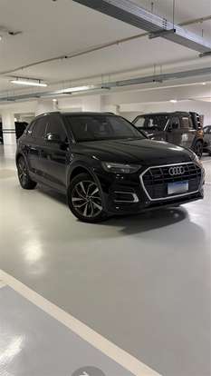 AUDI-Q5-2021