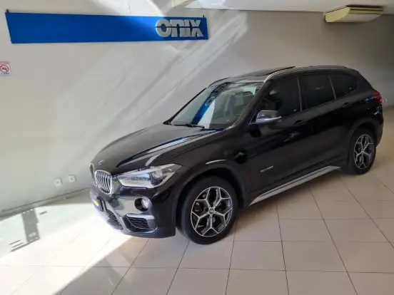 BMW-X1-2.0 16V TURBO ACTIVEFLEX SDRIVE20I X-LINE 4P AUTOMÁTICO BMW-X1-2017