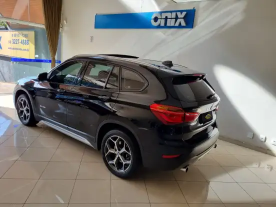 BMW-X1-2.0 16V TURBO ACTIVEFLEX SDRIVE20I X-LINE 4P AUTOMÁTICO BMW-X1-2017