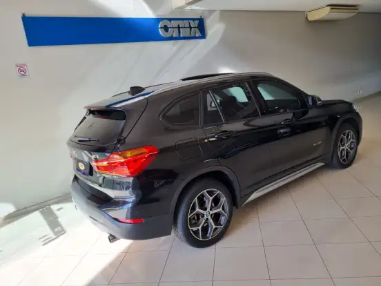 BMW-X1-2.0 16V TURBO ACTIVEFLEX SDRIVE20I X-LINE 4P AUTOMÁTICO BMW-X1-2017