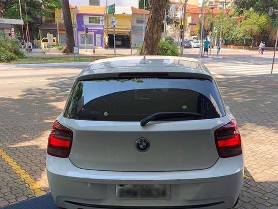 BMW-118i-1.6 SPORT GP 16V TURBO GASOLINA 4P AUTOMÁTICO BMW-118i-2011