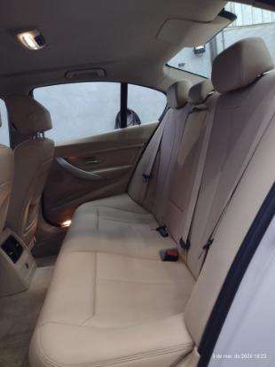 BMW-320i-2015