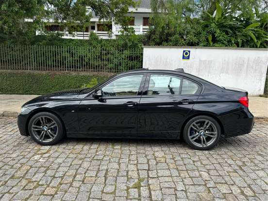 BMW-320i-2017
