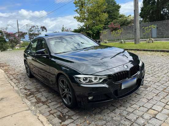BMW-320i-2017