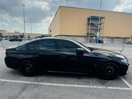 BMW-530e-2.0 16V TWINPOWER HÍBRIDO M SPORT AUTOMÁTICO BMW-530e-2021