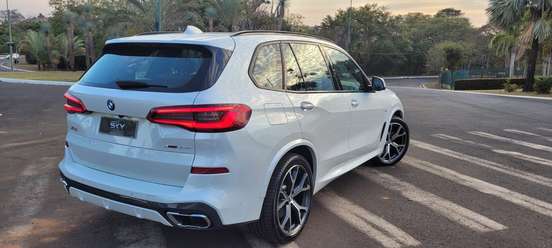 BMW-X5-2019