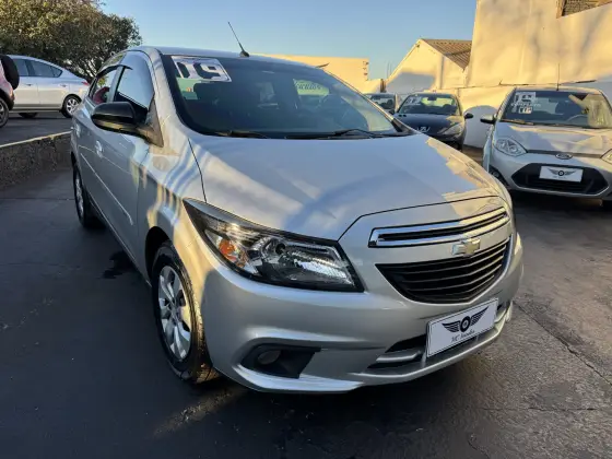 CHEVROLET ONIX 1.0 MPFI JOY 8V FLEX 4P MANUAL