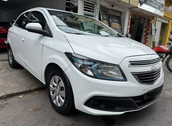 CHEVROLET ONIX 1.4 MPFI LT 8V FLEX 4P MANUAL CHEVROLET ONIX 1.4 MPFI LT 8V FLEX 4P MANUAL