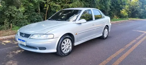 CHEVROLET VECTRA 2.2 MPFI GLS 8V GASOLINA 4P MANUAL
