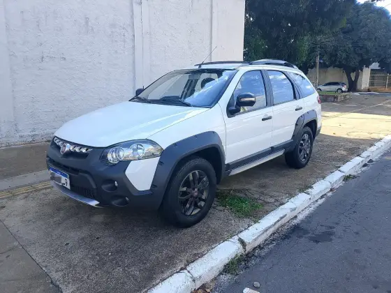 FIAT PALIO 1.8 MPI ADVENTURE WEEKEND 16V FLEX 4P MANUAL