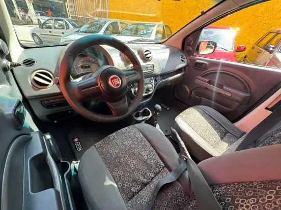 FIAT-UNO-1.0 EVO VIVACE 8V FLEX 4P MANUAL FIAT-UNO-2012