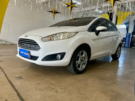 FORD FIESTA 1.6 SE HATCH 16V FLEX 4P MANUAL
