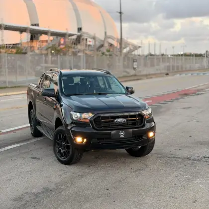 FORD RANGER 2.2 BLACK 4X2 CD 16V DIESEL 4P AUTOMÁTICO