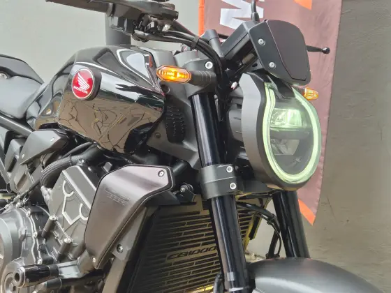 HONDA CB 1000R BLACK EDITION ABS HONDA CB 1000R BLACK EDITION ABS