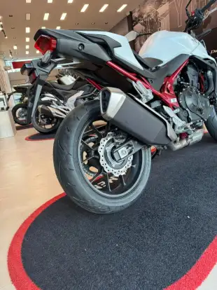 HONDA-CB 750 HORNET-2026