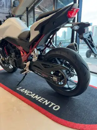 HONDA-CB 750 HORNET-2026