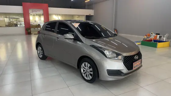HYUNDAI HB20 1.0 COMFORT PLUS 12V FLEX 4P MANUAL