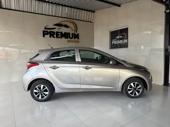 HYUNDAI HB20 1.0 UNIQUE 12V FLEX 4P MANUAL