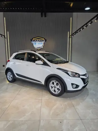 HYUNDAI HB20 1.6 PREMIUM 16V FLEX 4P MANUAL HYUNDAI HB20 1.6 PREMIUM 16V FLEX 4P MANUAL