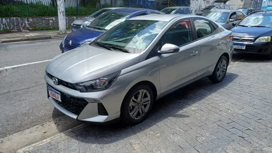 HYUNDAI HB20S 1.0 TGDI FLEX COMFORT PLUS AUTOMÁTICO HYUNDAI HB20S 1.0 TGDI FLEX COMFORT PLUS AUTOMÁTICO