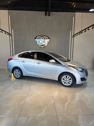 HYUNDAI HB20S 1.6 COMFORT PLUS 16V FLEX 4P AUTOMÁTICO