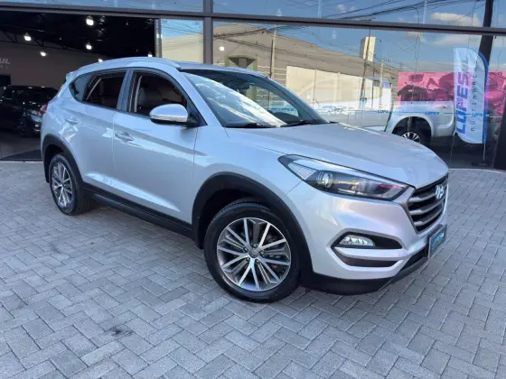 HYUNDAI TUCSON 1.6 16V T-GDI GASOLINA GL ECOSHIFT HYUNDAI TUCSON 1.6 16V T-GDI GASOLINA GL ECOSHIFT