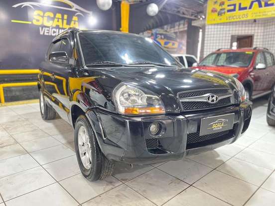 HYUNDAI-TUCSON-2011