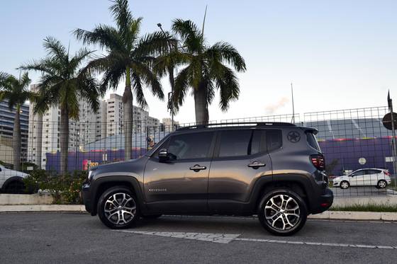 JEEP RENEGADE 1.3 T270 TURBO FLEX LONGITUDE AT6