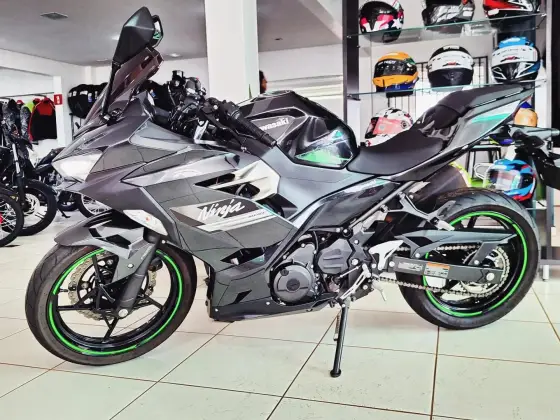 KAWASAKI NINJA 400 