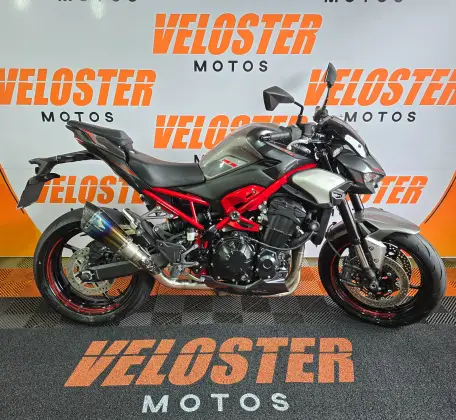 KAWASAKI Z900 
