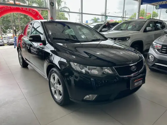 KIA CERATO 1.6 EX2 SEDAN 16V GASOLINA 4P AUTOMÁTICO
