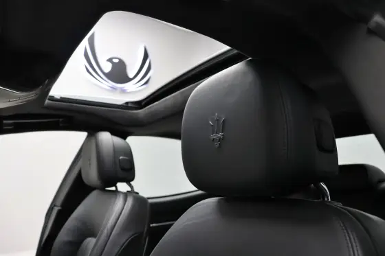 /en/city/cate-car-used-car/maserati-ghibli-2014-3-0-v6-turbo-gasoline-s-q4-automatic-41509795409299456/-19
