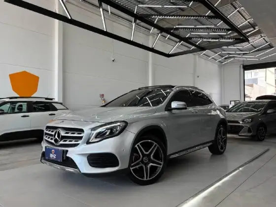 MERCEDES-BENZ GLA 250 2.0 CGI GASOLINA SPORT 7G-DCT