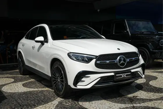 MERCEDES-BENZ GLC 300 2.0 MHEV AMG LINE COUPÉ 4MATIC 9G-TRONIC
